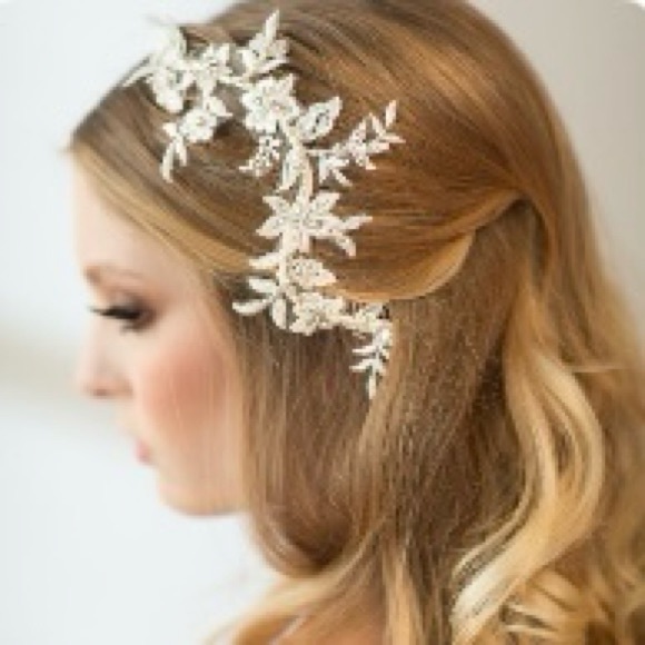 🆕 PowderBlueBijou Wedding Lace Headpiece Hair Comb - Picture 1 of 4